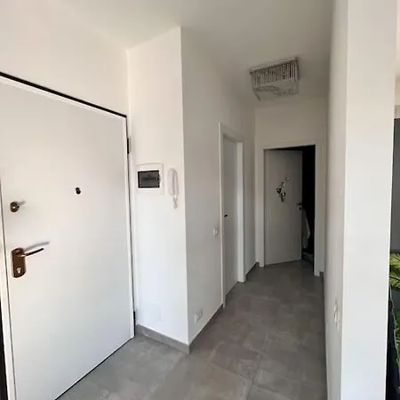 Nuovo Bilocale Con Vista A Campione